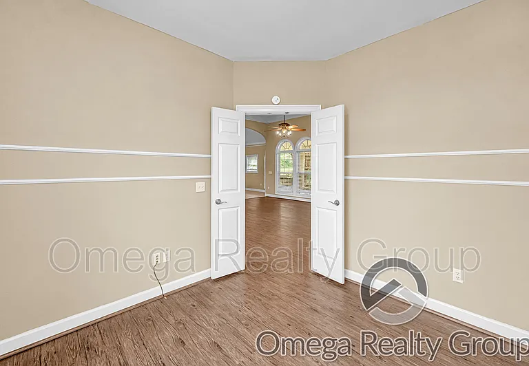 11301 Athena Dr — Photo 19