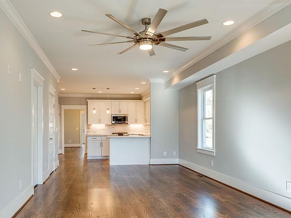 4th image of 414A Saint Francis Ave
