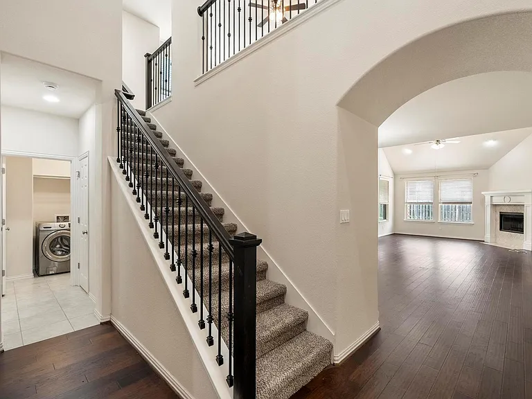 272 Nantucket Cir — Photo 3