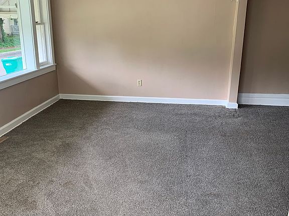 3rd image of 1717 Park St