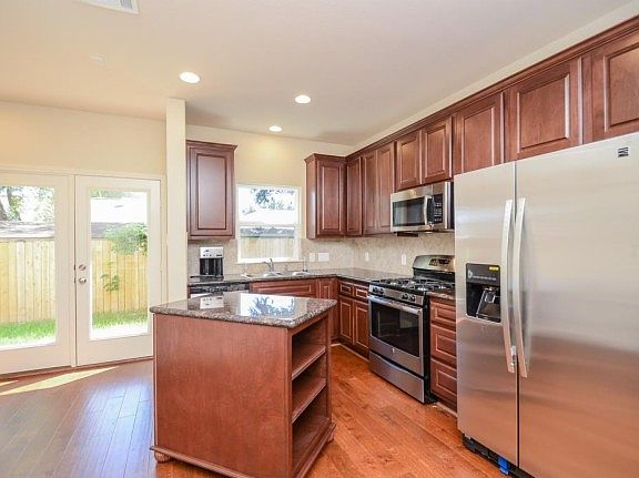 5th image of 5102 Pinemont Pl