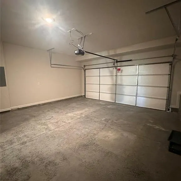 22 Berryville Dr — Photo 3