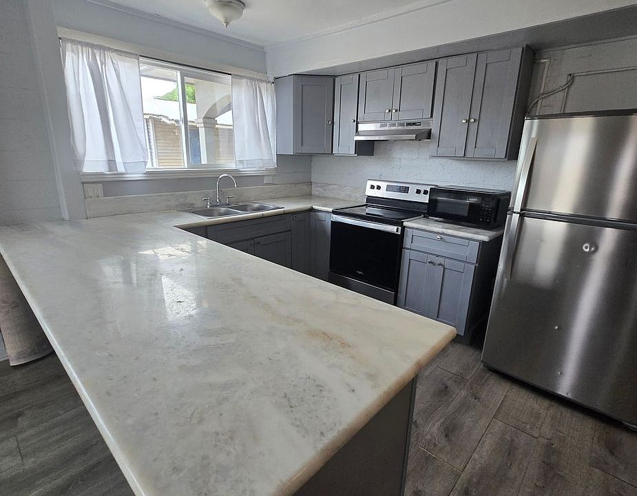 1st image of 360 Lono Ave