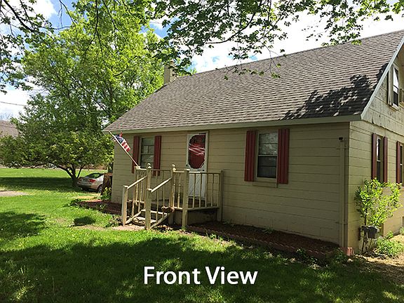 2nd image of 1834 E Cavanaugh Rd