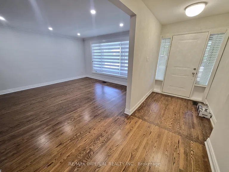 8 Multiflora Pl — Photo 5
