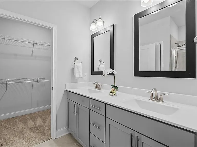 1010 Henson Park Dr — Photo 14