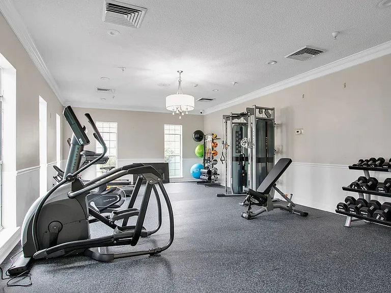 Vivo Living Summerville — Photo 8