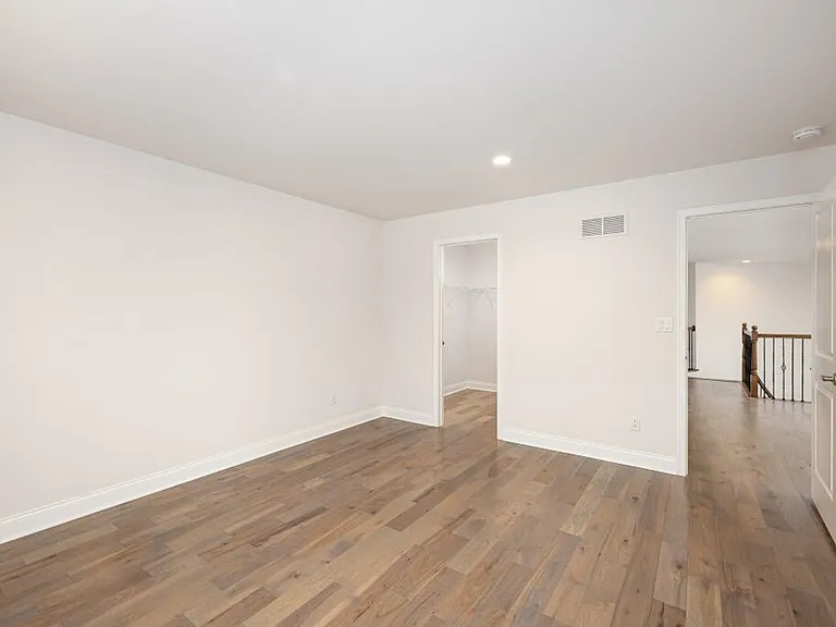 3000 N Spurway Dr — Photo 33