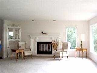 2nd image of 1010 River Rd