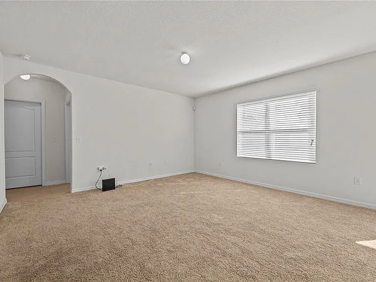 817 Sheen Cir — Photo 7