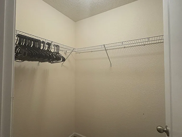 141 Teakwood Dr — Photo 9