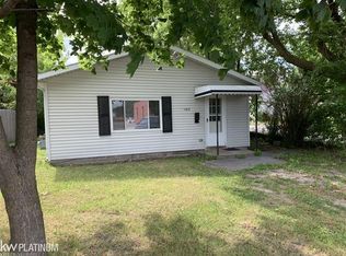 1615 25th St, Port Huron, MI 48060
