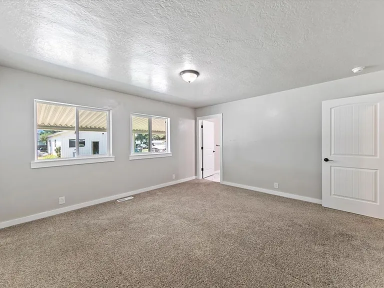 297 Bard Ave — Photo 17