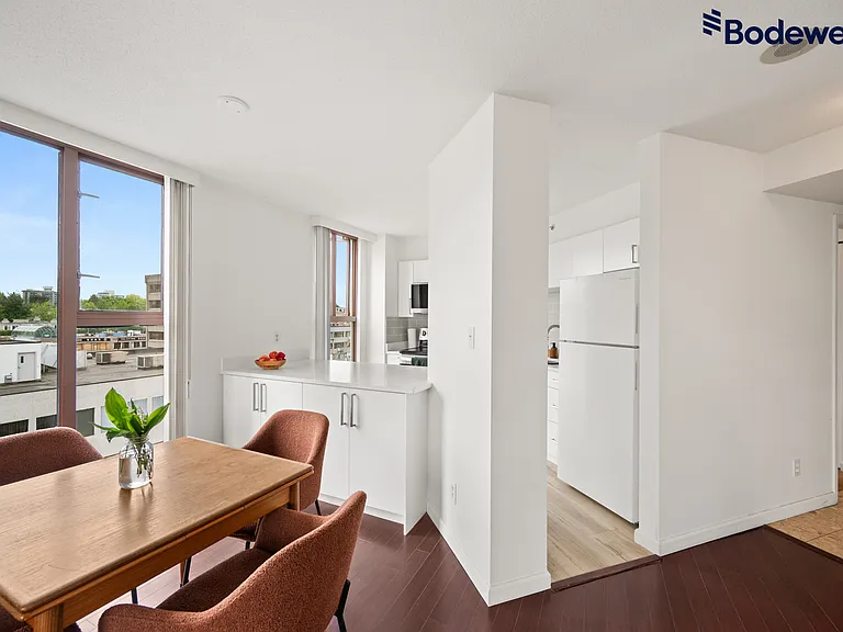 1633 W 8th Ave — Photo 7