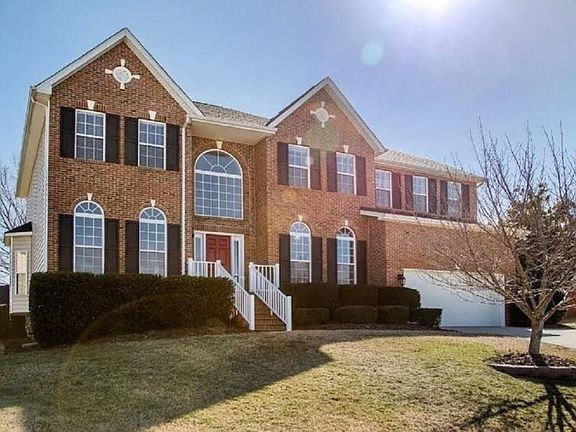 2nd image of 1108 Providence Ct