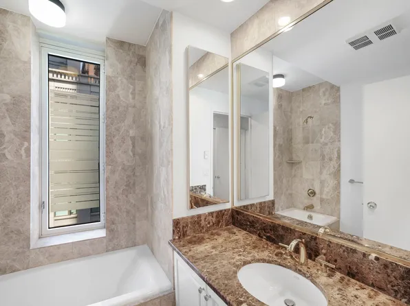 220 Riverside Boulevard image 9 of 11