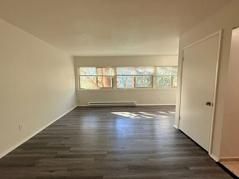 The Willis Apartments — Photo 63