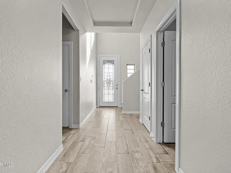 7437 Schweitz Ct — Photo 19