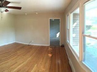 933 Wildcat Rdg, Manhattan, KS 66502