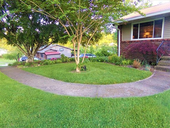 2nd image of 8004 Livingston Dr