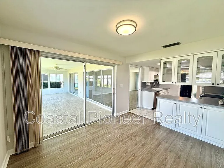 14903 Imperial Point Dr N — Photo 15