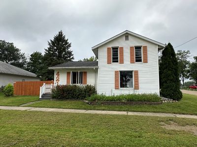 421 Main St, Center Point, IA, 52213