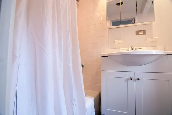 Rented by WAM Partners - William Moses Co. | media 12