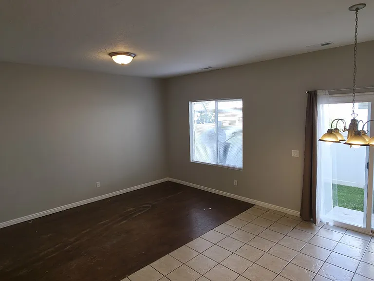 2413 S Big Village Ct — Photo 5