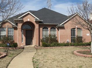 1443 Birkshire Ln, Cedar Hill, TX 75104