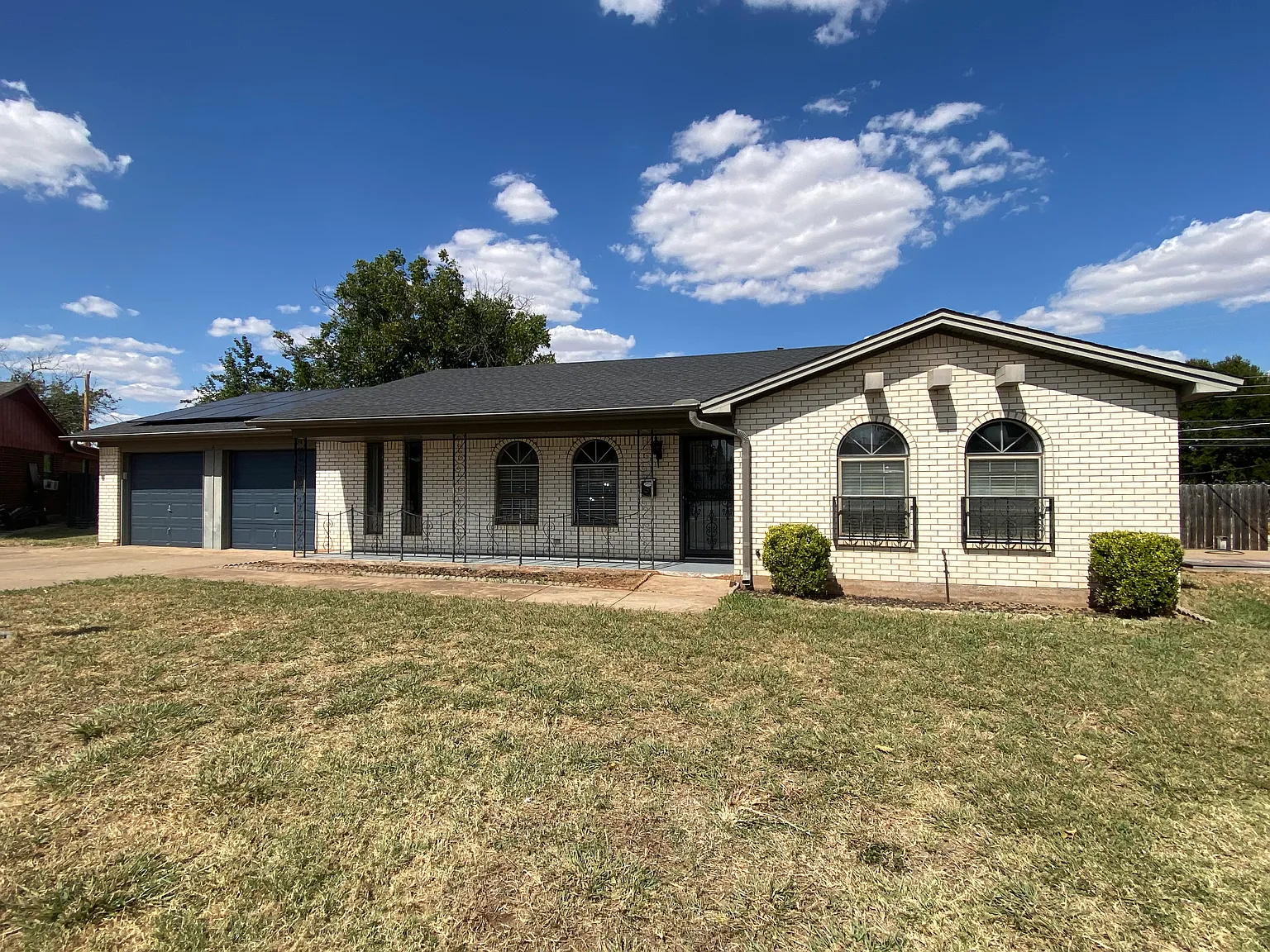 4 bed, 1640 sqft, $2,200 — Photo 3