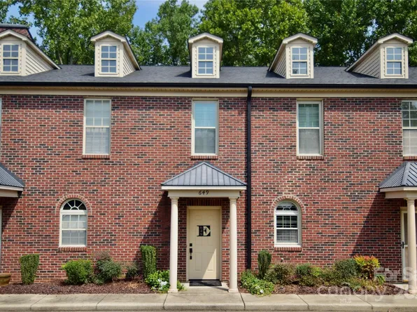 649 Camrose Cir NE, Concord, NC 28025