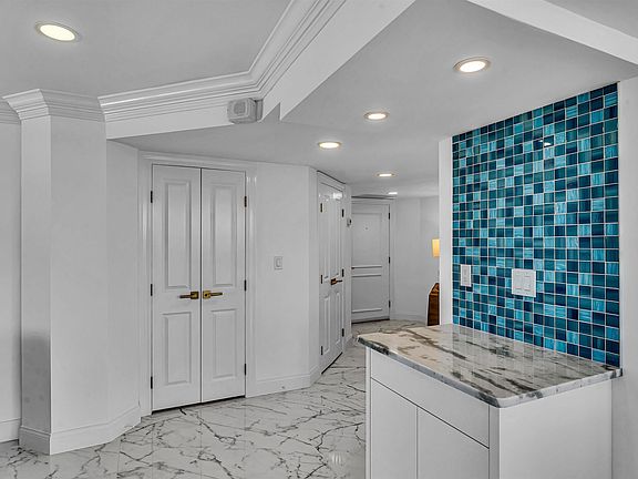 5th image of 9650 Shore Dr. #1107