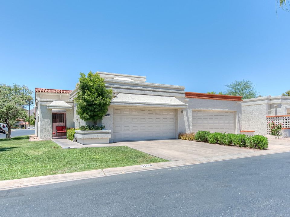 Front View   Corner Unit