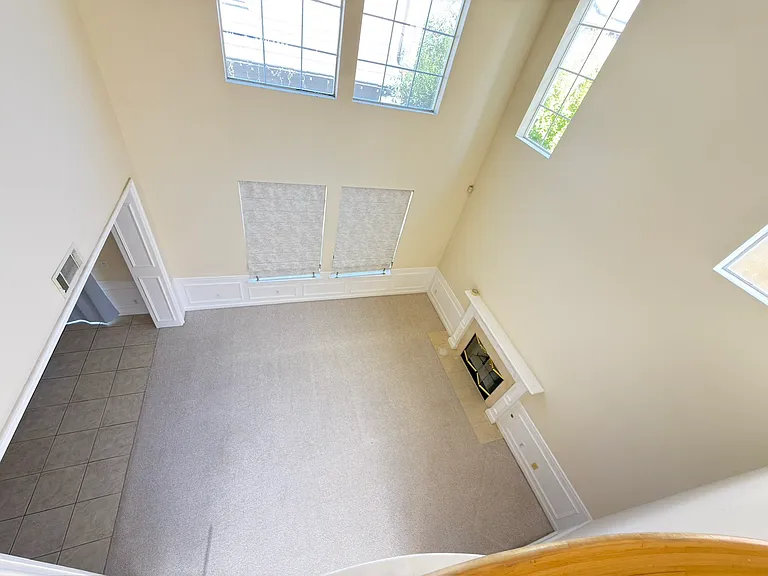 327 California St #B — Photo 3