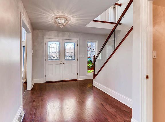 3rd image of 16449 S Mackinac Ct