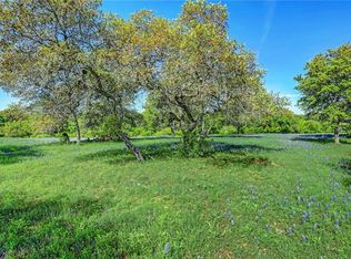 25815 Cliff Cv, Spicewood, TX 78669