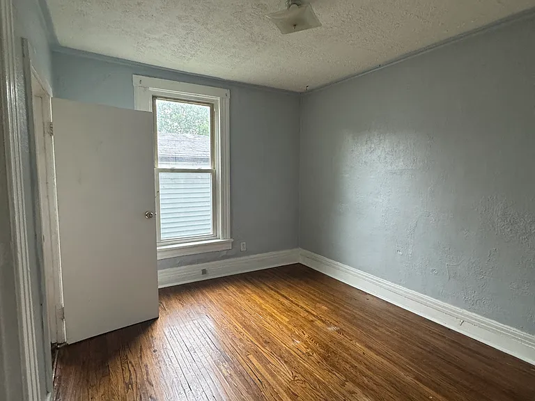 180 Norran Dr #2 — Photo 5