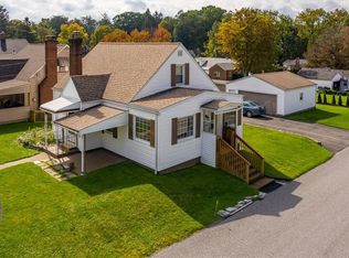 608 S 8th St, Sharpsville, PA 16150