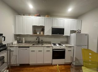 165 4th St #2B, Troy, NY 12180