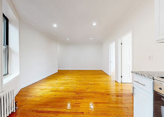 3rd image of 507 W 147th St #1FL2