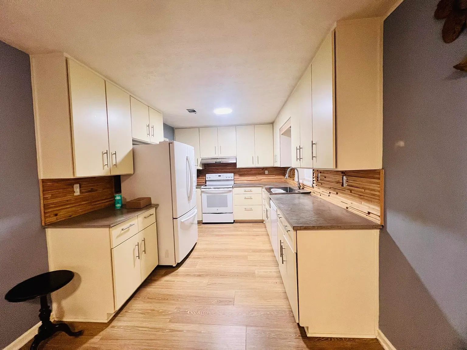 3664 Hearthstone Ct — Photo 4