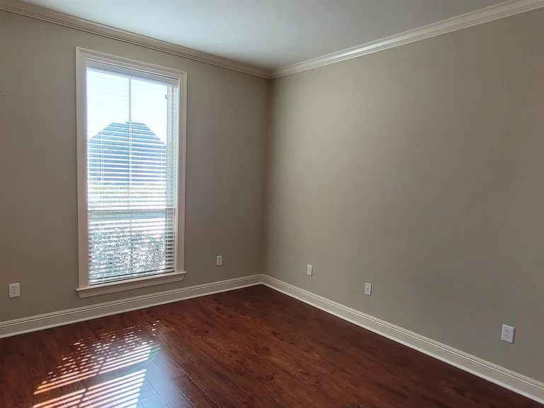 10587 Hill Pointe Ave — Photo 8