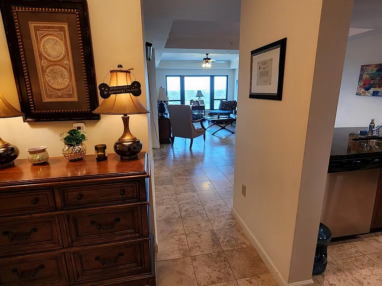 121 N Monroe St #1208 — Photo 11