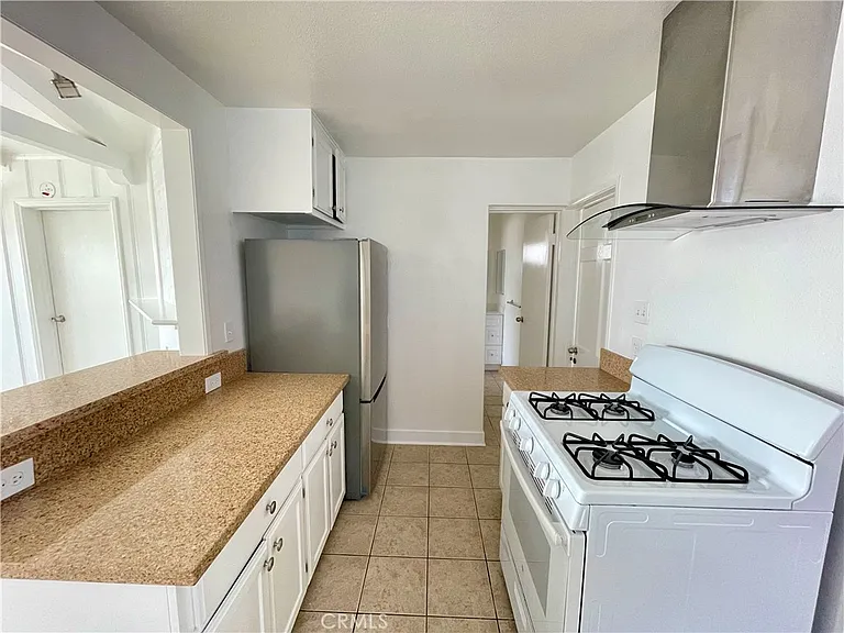 3112 Highland Ave — Photo 12