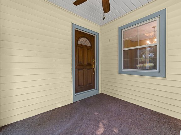 4th image of 302 Craddock Ave