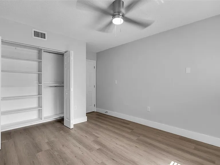 560 NE 63rd St #0 — Photo 7