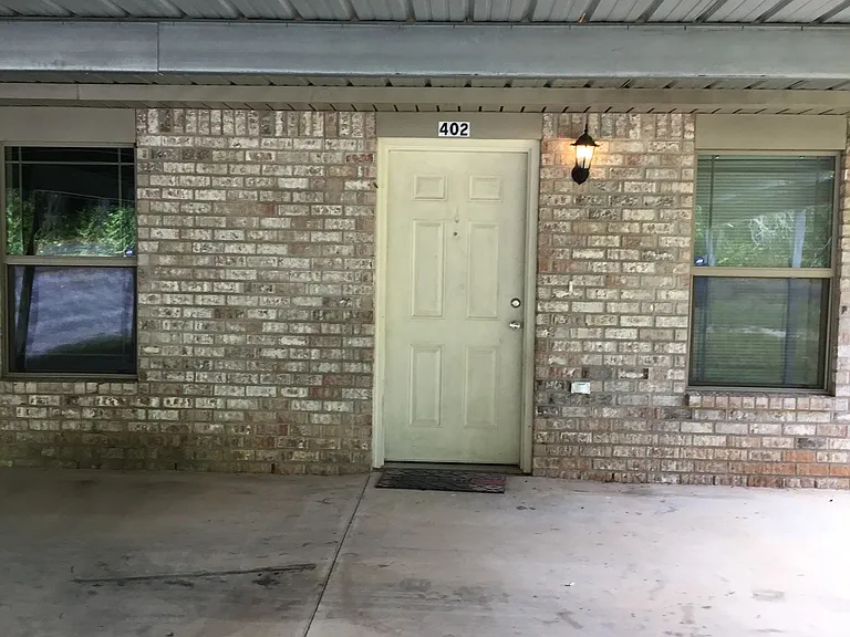 1368 Pitkin Rd — Photo 2