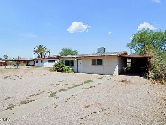 3rd image of 414 W BUTTE Circle