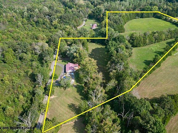 2nd image of 529 Indian Trail Rd