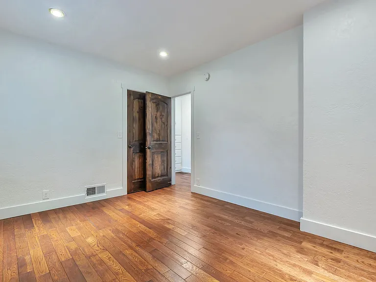 4858 S Viewmont St — Photo 39